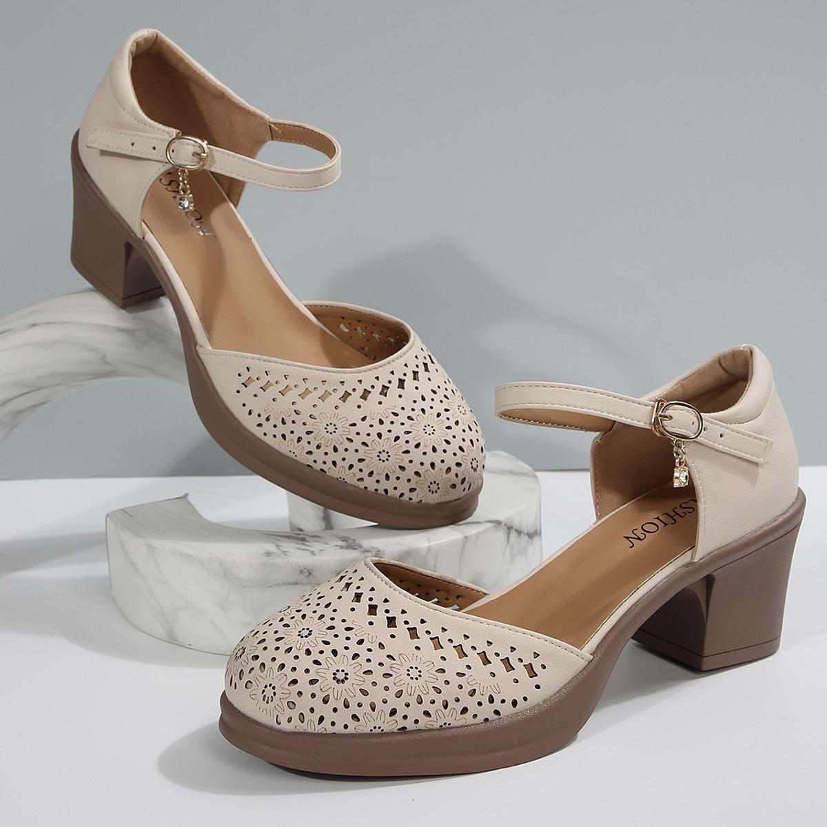 Dezsino.com Women's Retro Mesh Sandals